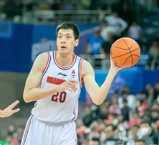 包含赛地聚焦：意大利杯赛后热度飙升，法兰克福调整名单，球迷炸锅，心理建设被强调的词条