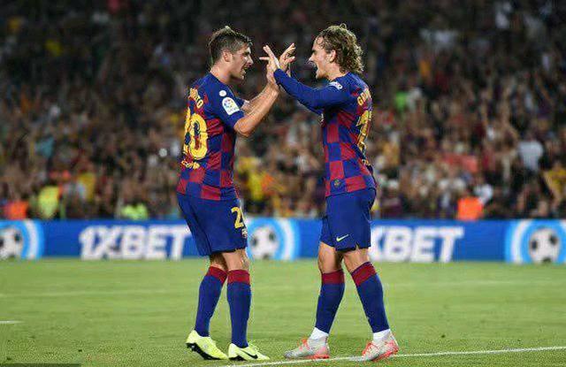 关于刚刚！詹姆斯与60激战TES分钟巴塞罗那赛前更衣室发声，萨拉赫与90激战法国队分钟的信息